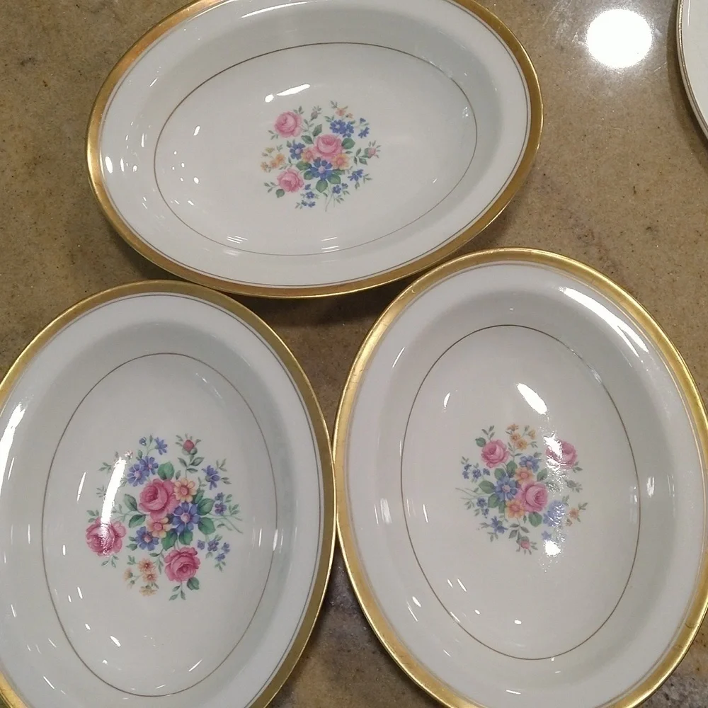 Set of 3 vintage haviland windsor vegetable serving bowls  floral gold trim